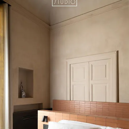 Unicum Grande Archivio Centro Storico Gasthuis Napels