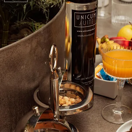 Unicum Grande Archivio Centro Storico Неаполь